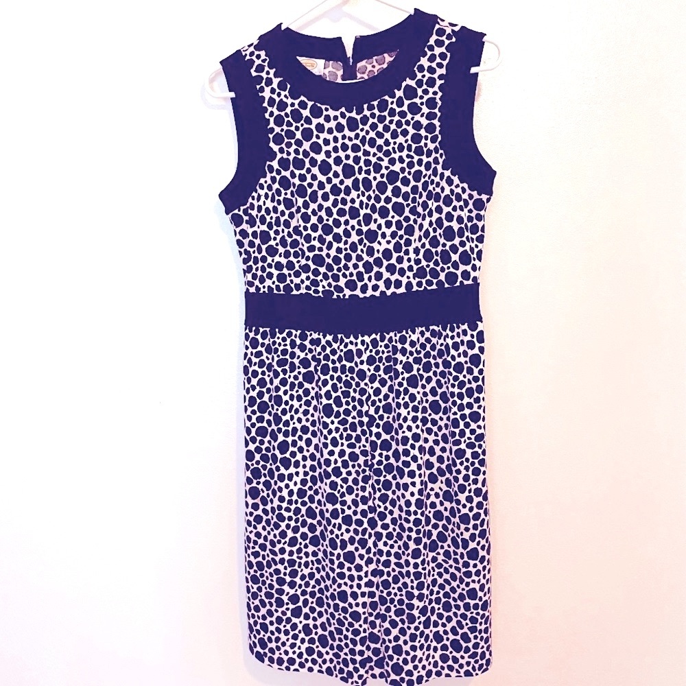 Sleeveless dress